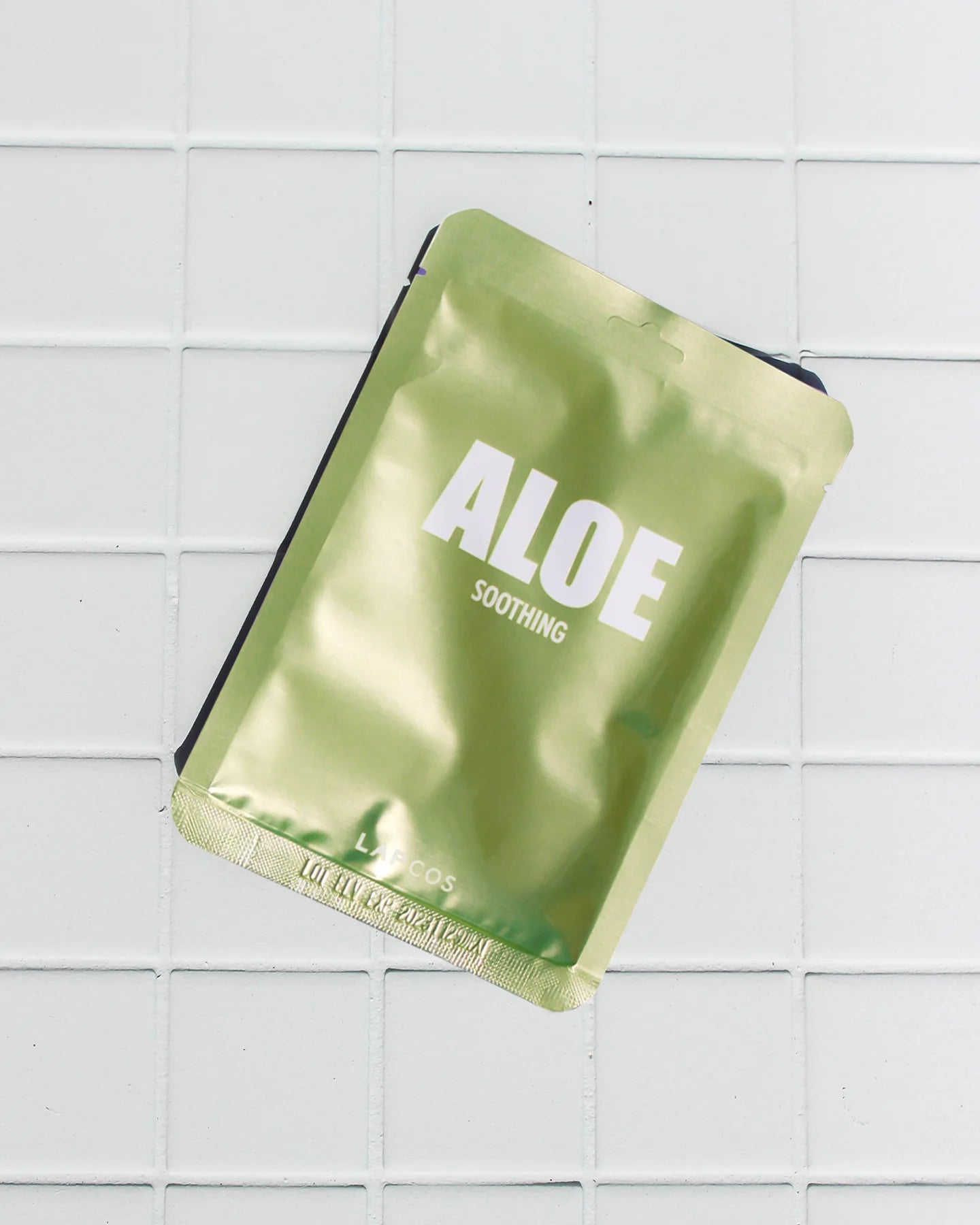 A soothing cupra rayon sheet mask powered by Aloe Vera, Cucumber + Potato Extract. Leaves your skin feeling....soothed and calm like a quick trip to paradise.
