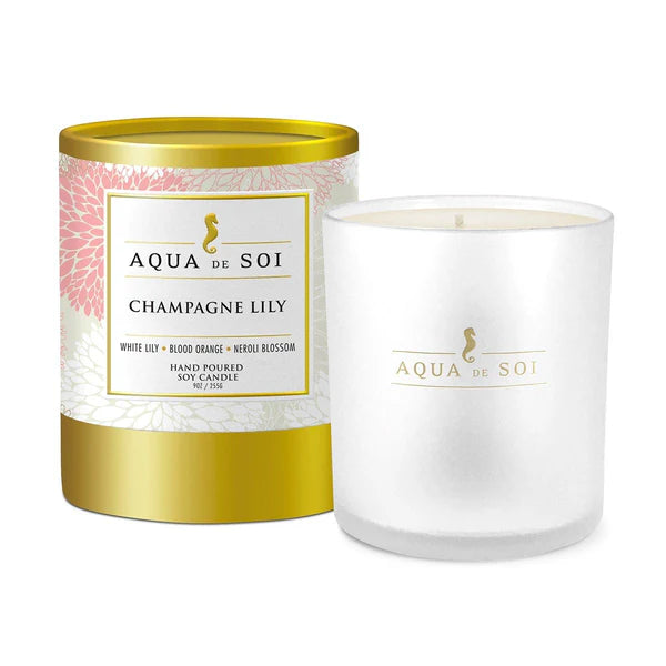 Delicate white lily meets juicy blood orange and nectarine in this effervescent, floral-citrus fusion. Champagne Lily is fresh, elegant, and full of sparkle.