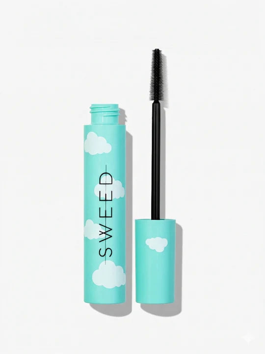 A clean mascara that gives maximum volume and limitless length in a blink. The unique Cloud Mascara wand delivers a beautiful volumizing effect and precisely separates each and every lash from root to tip for a dramatic fan-like effect that takes your lashes beyond your imagination.